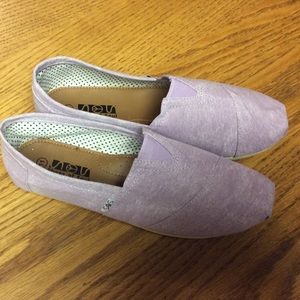 SOS lilac canvas shoes